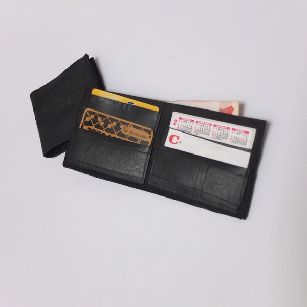 Ecobilleteras TEKNA elaboradas en neumáticos reutilizados,el regalo ideal!!!