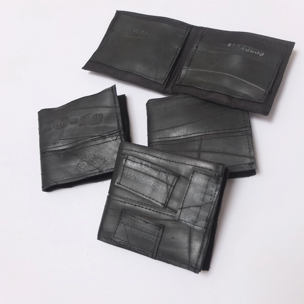 Ecobilleteras TEKNA elaboradas en neumáticos reutilizados,el regalo ideal!!!